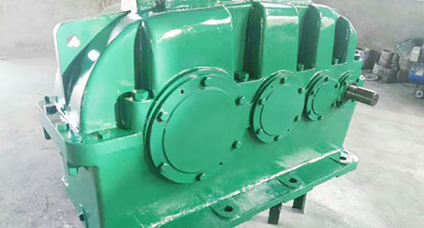 齒輪減速機(jī)的油位應(yīng)該保持在什么范圍？